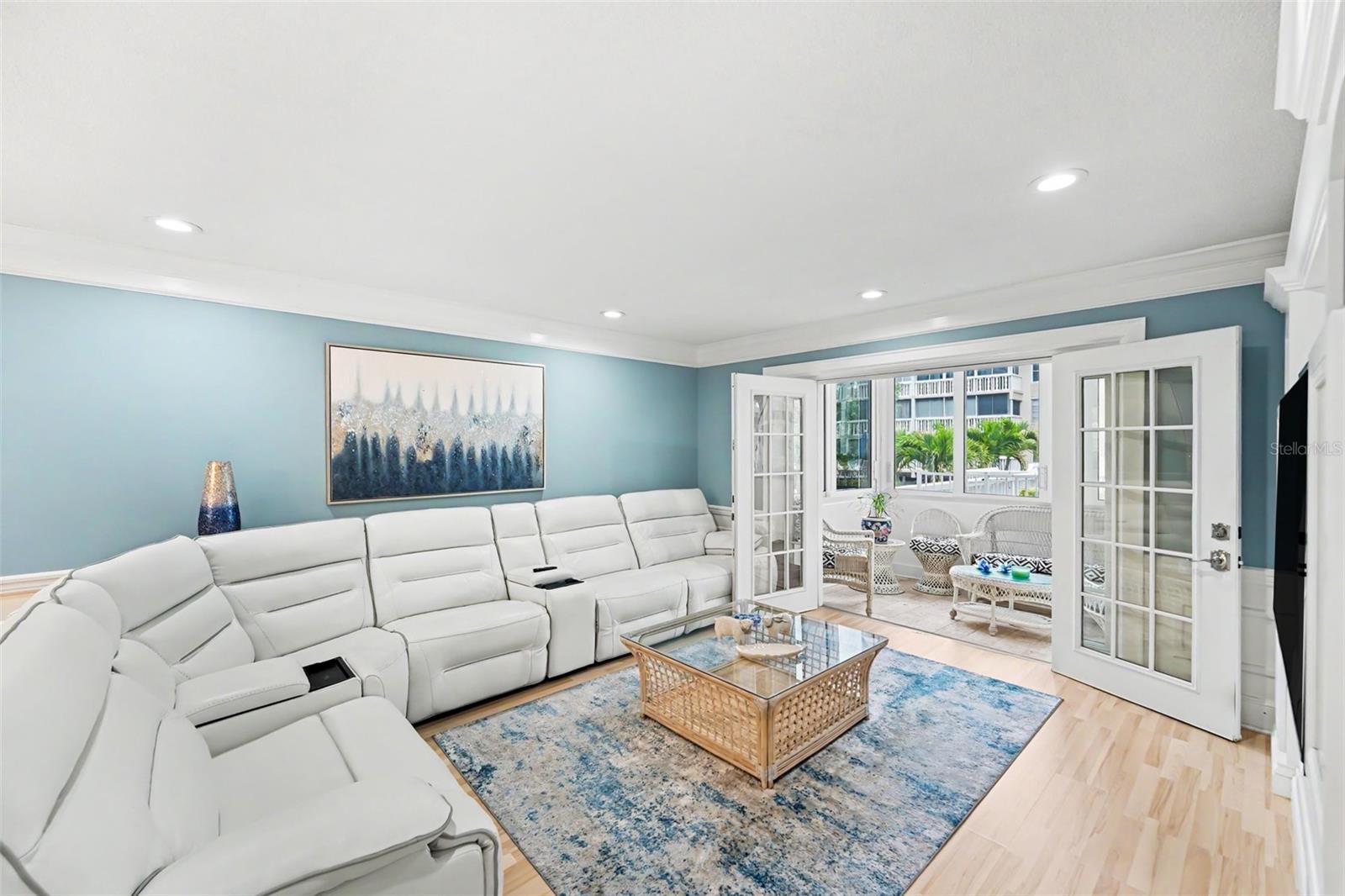 139 BLUFF VIEW DR #104, BELLEAIR BLUFFS, FL, 33770