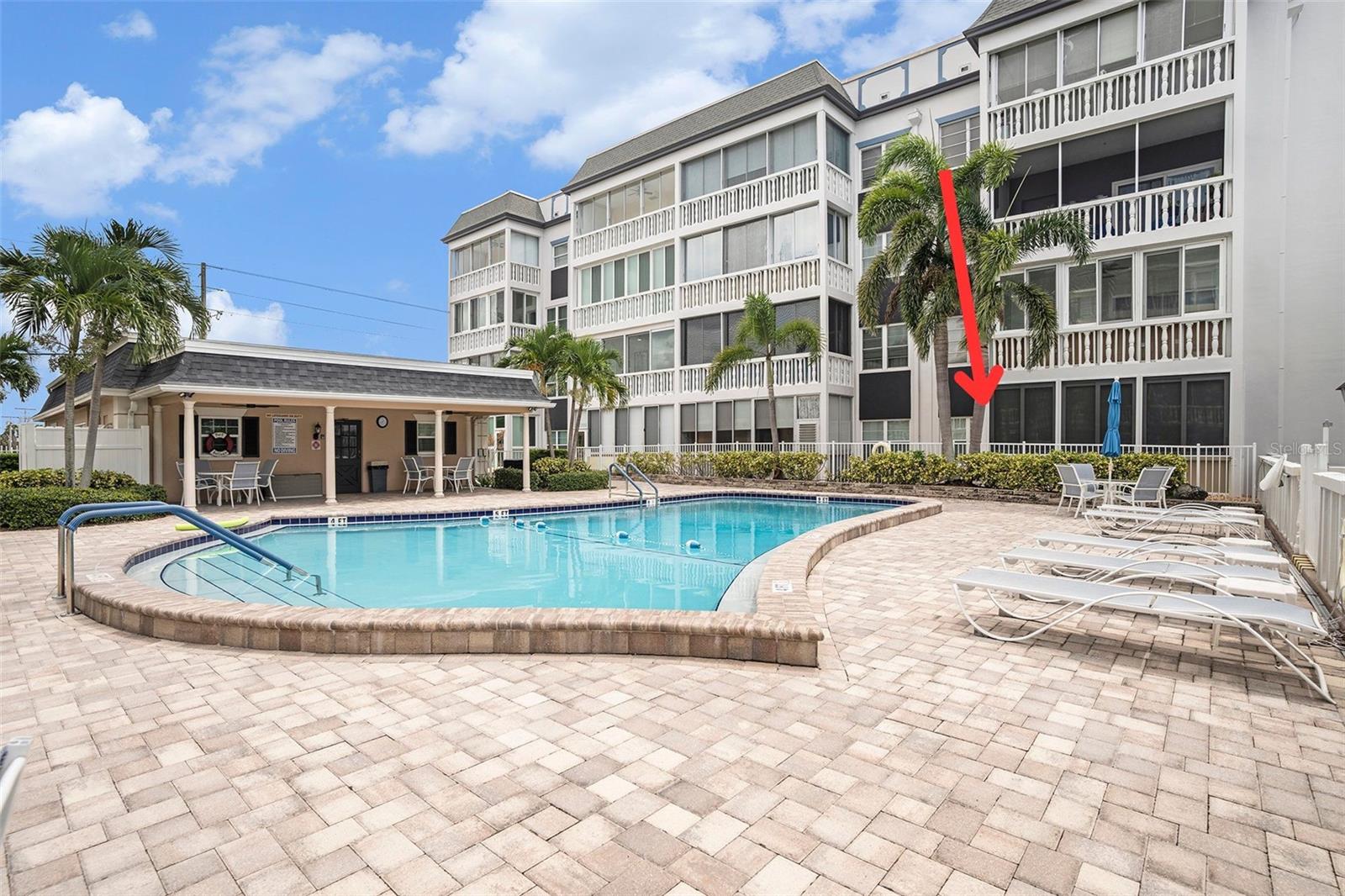 139 BLUFF VIEW DR #104, BELLEAIR BLUFFS, FL, 33770