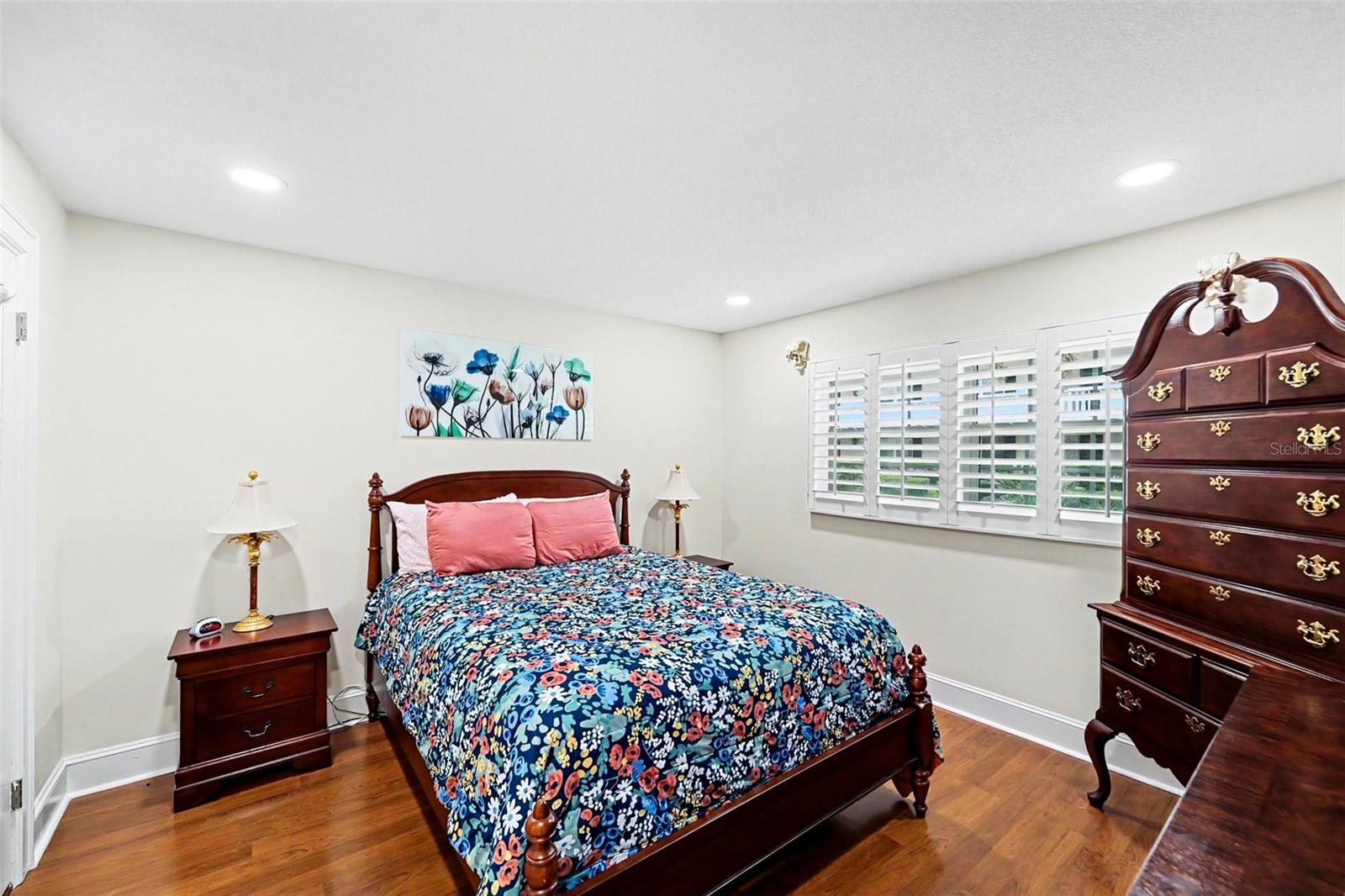 139 BLUFF VIEW DR #104, BELLEAIR BLUFFS, FL, 33770