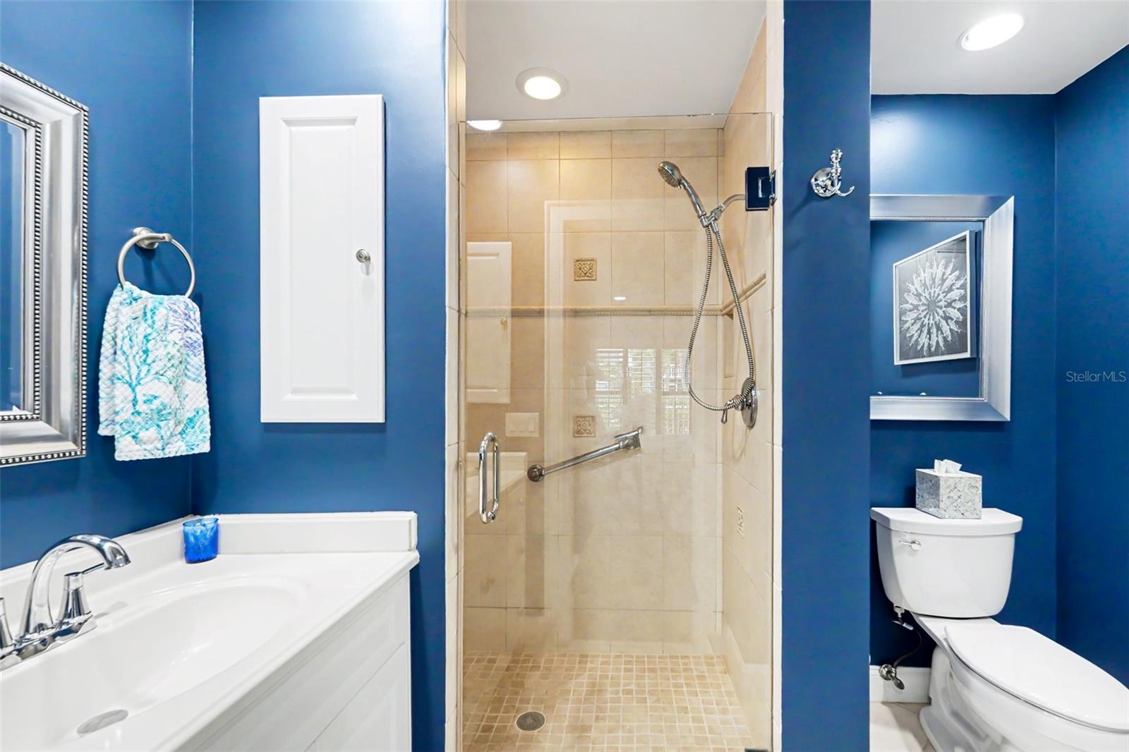 139 BLUFF VIEW DR #104, BELLEAIR BLUFFS, FL, 33770