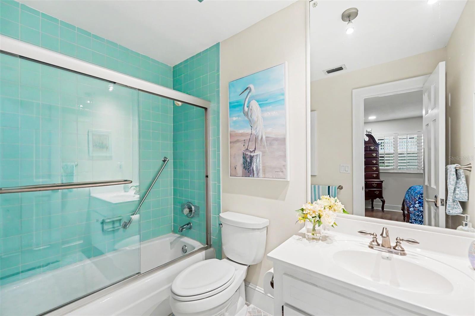 139 BLUFF VIEW DR #104, BELLEAIR BLUFFS, FL, 33770