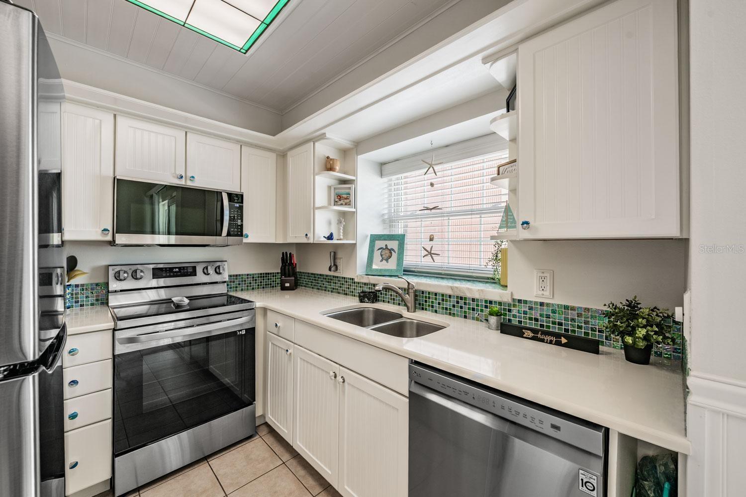 17960 GULF BLVD #121, REDINGTON SHORES, FL, 33708