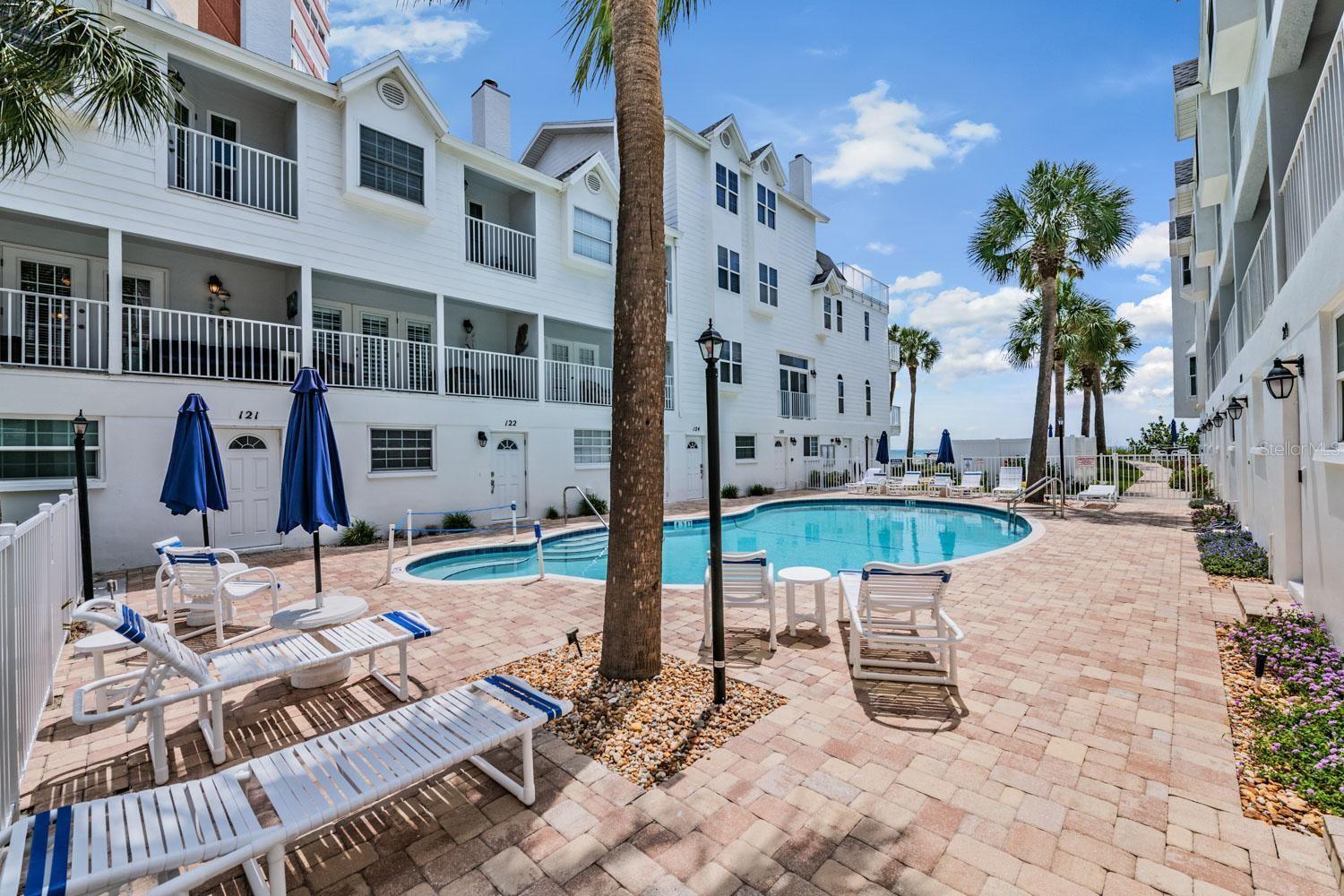 17960 GULF BLVD #121, REDINGTON SHORES, FL, 33708