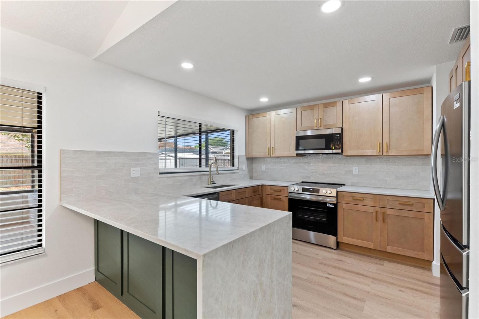 5104 GARDEN VALE AVE, TAMPA, FL, 33624