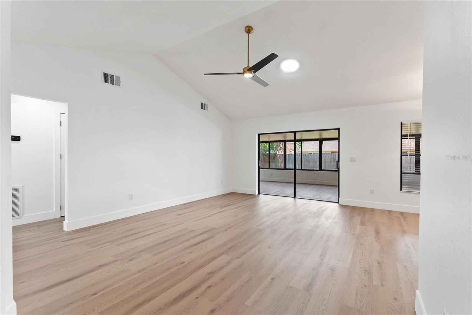 5104 GARDEN VALE AVE, TAMPA, FL, 33624