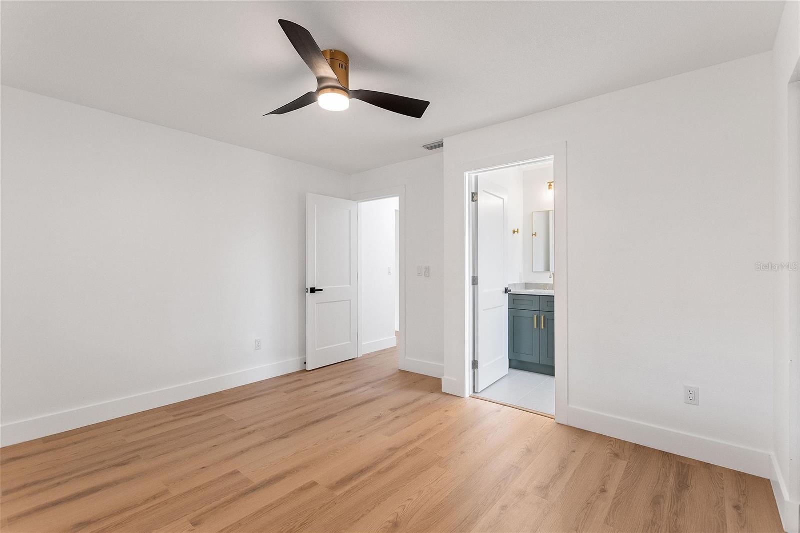 5104 GARDEN VALE AVE, TAMPA, FL, 33624