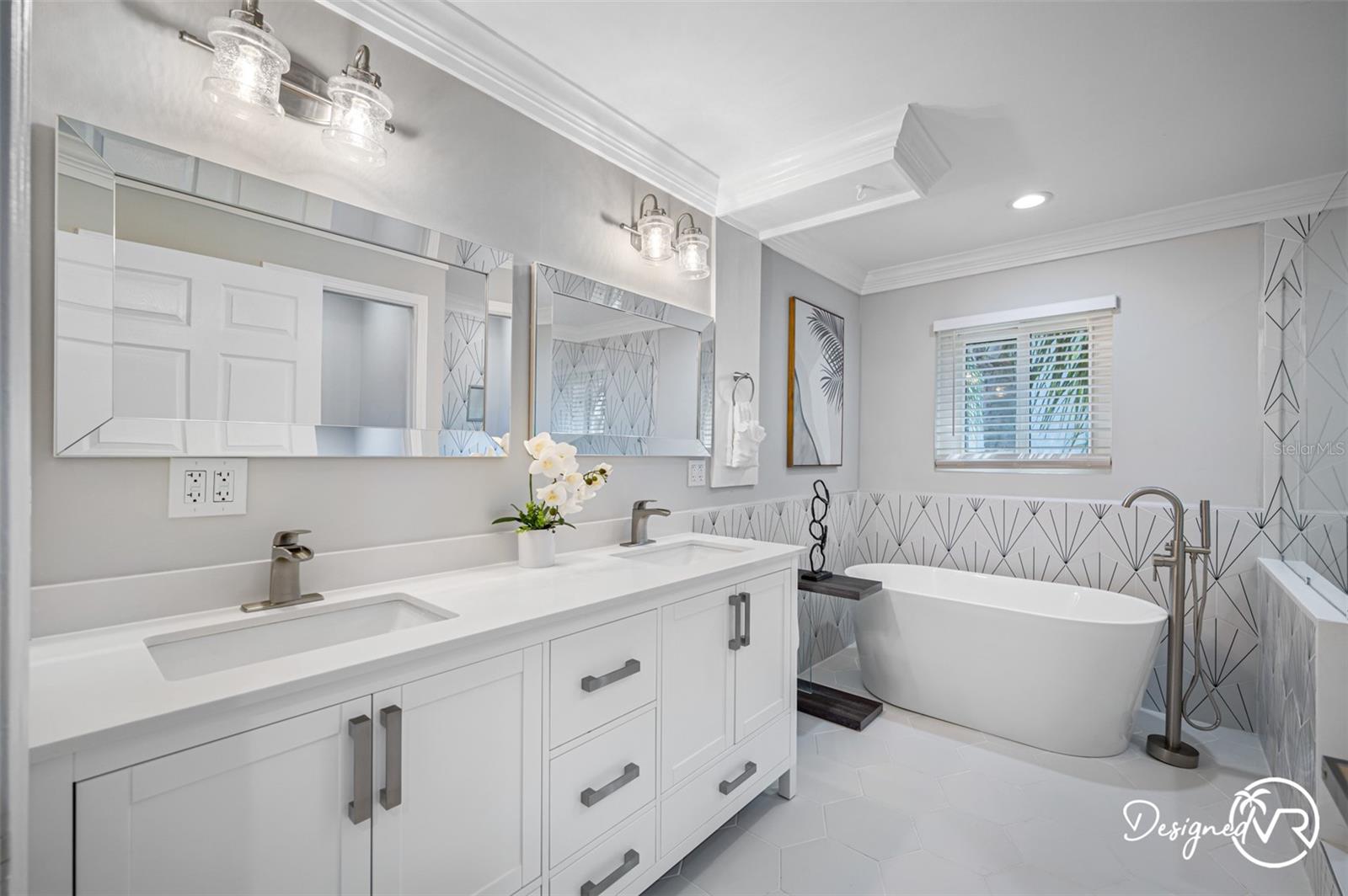 4545 HARBOR HILLS DR, LARGO, FL, 33770