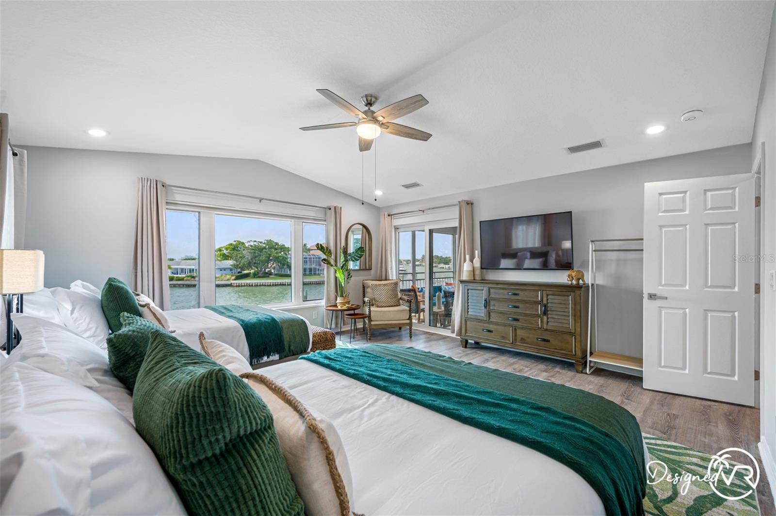 4545 HARBOR HILLS DR, LARGO, FL, 33770