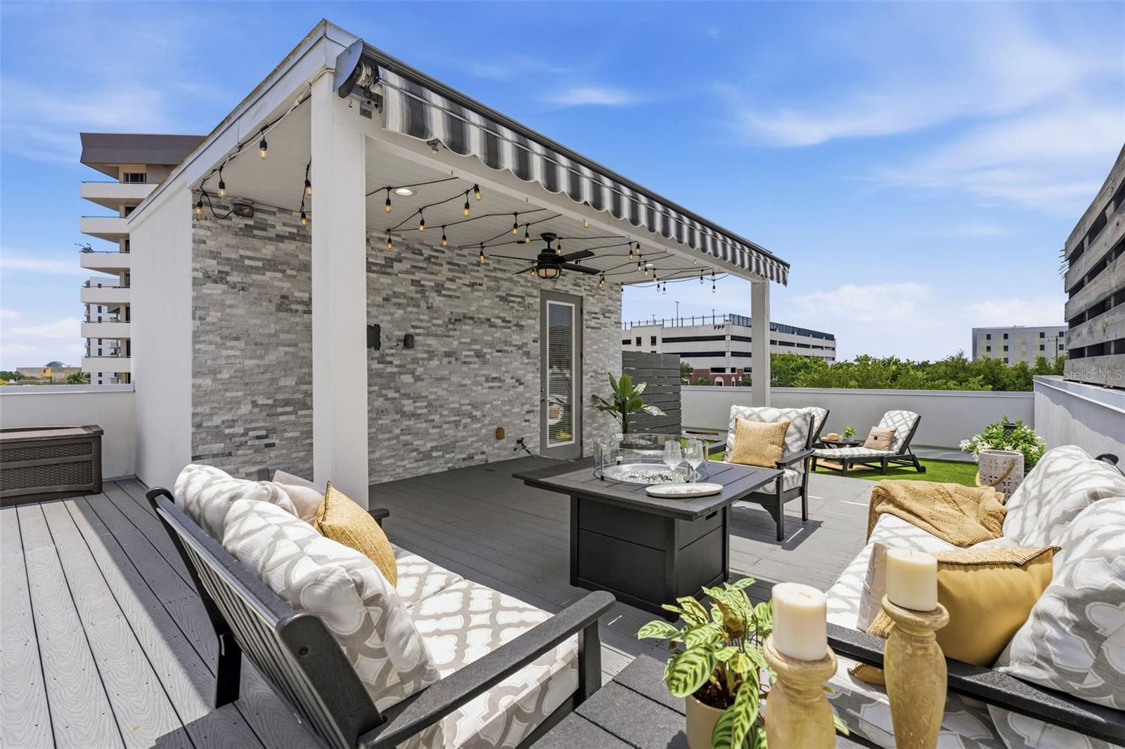 300 DELMAR TER S, ST PETERSBURG, FL, 33701