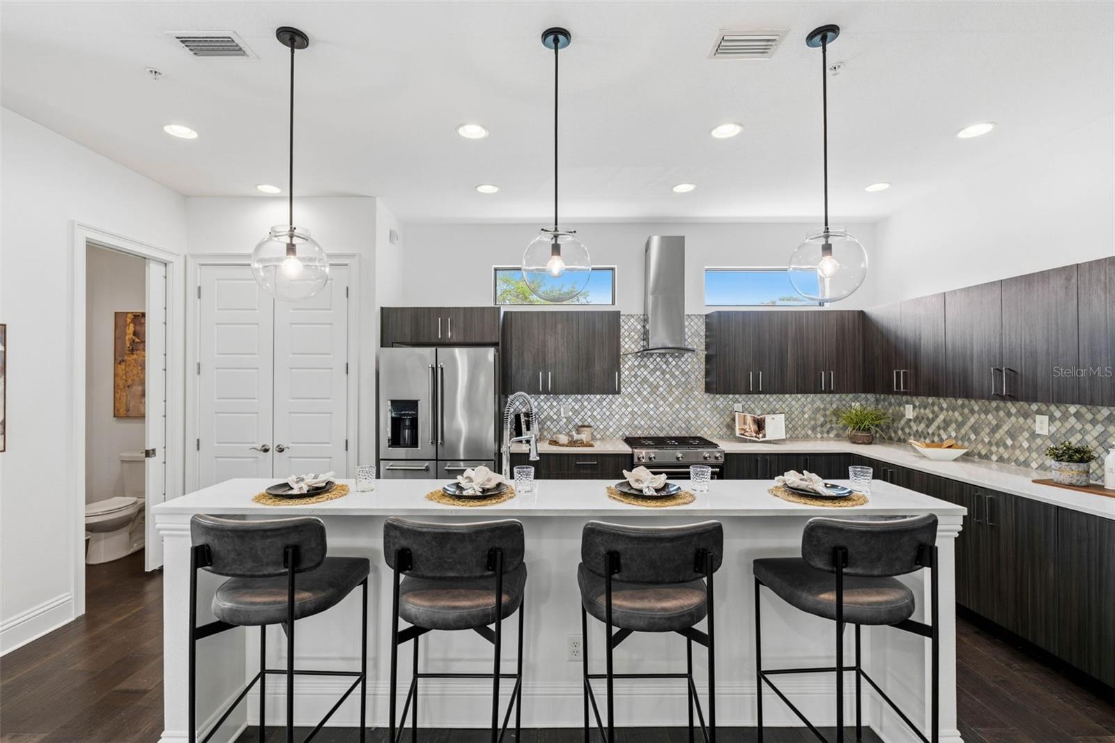 300 DELMAR TER S, ST PETERSBURG, FL, 33701