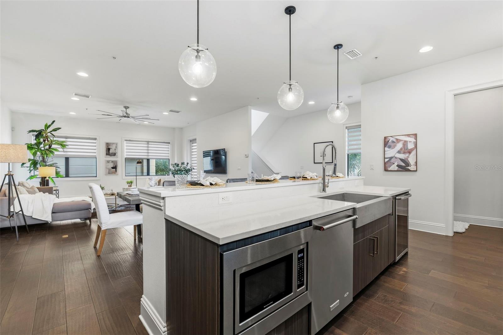 300 DELMAR TER S, ST PETERSBURG, FL, 33701