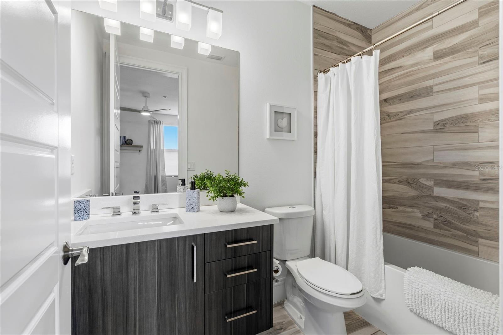 300 DELMAR TER S, ST PETERSBURG, FL, 33701