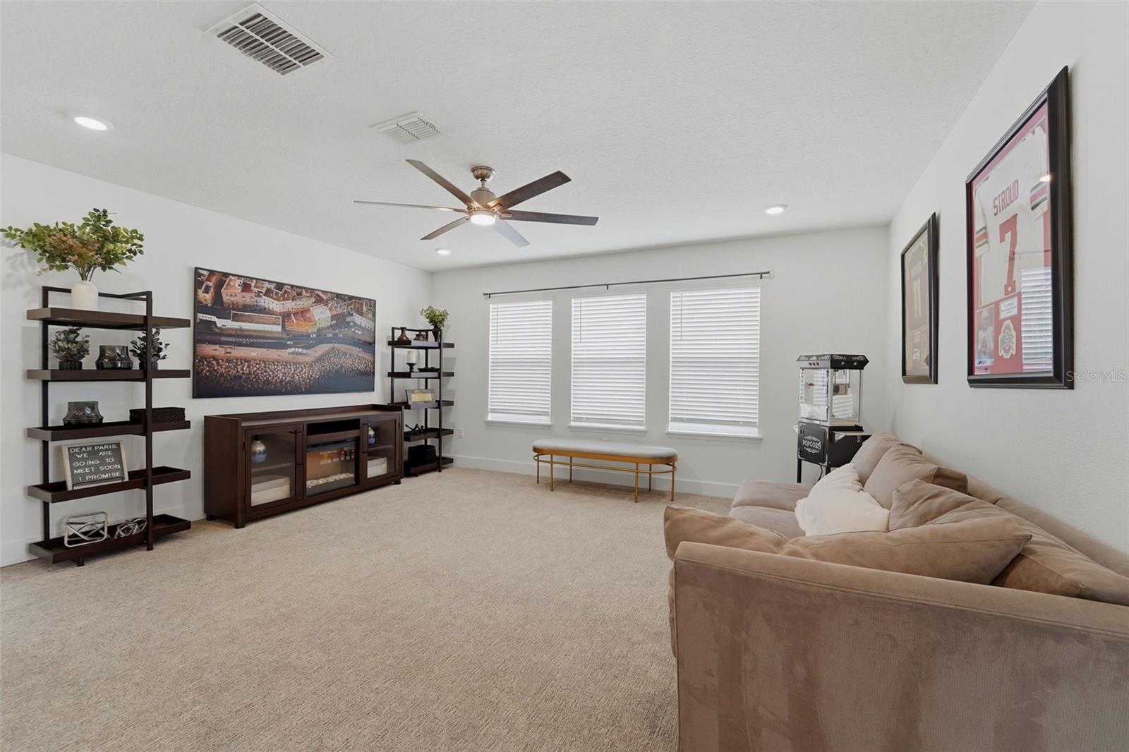 8020 PRAISE DR, TAMPA, FL, 33625