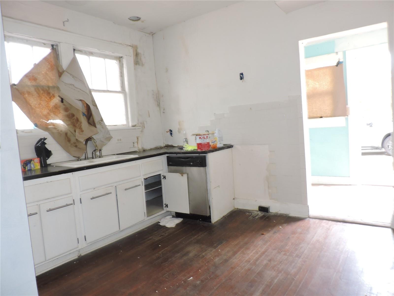 432 E BULLARD AVE, LAKE WALES, FL, 33853