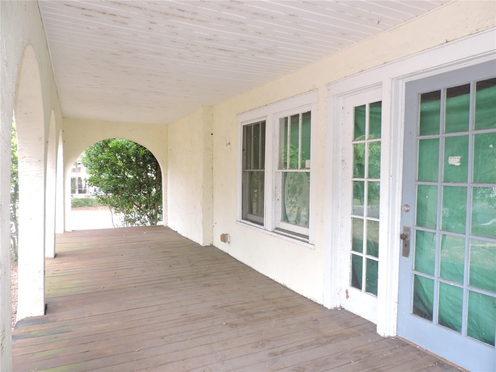 432 E BULLARD AVE, LAKE WALES, FL, 33853