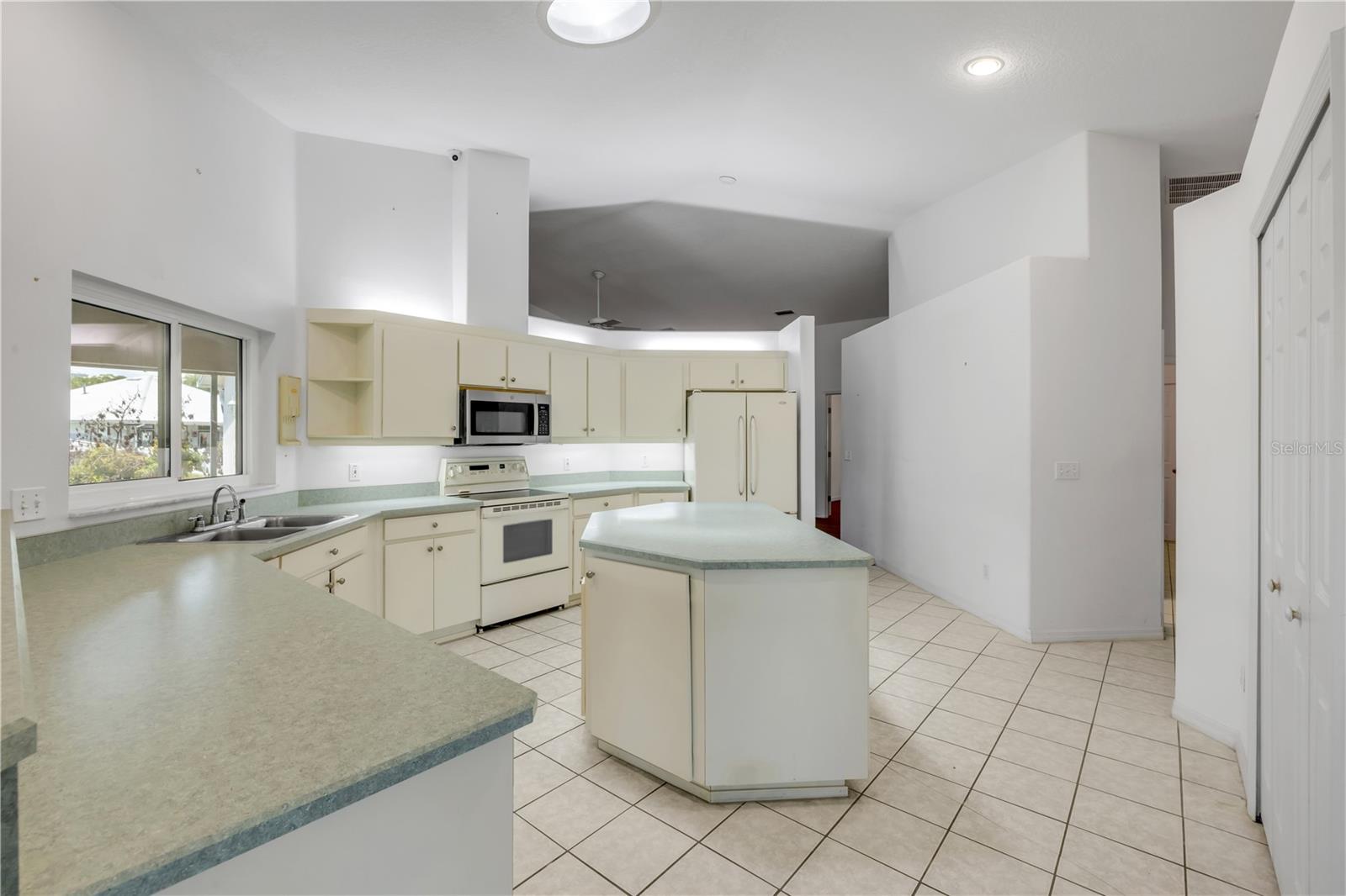 192 AZALEA RD, EDGEWATER, FL, 32141