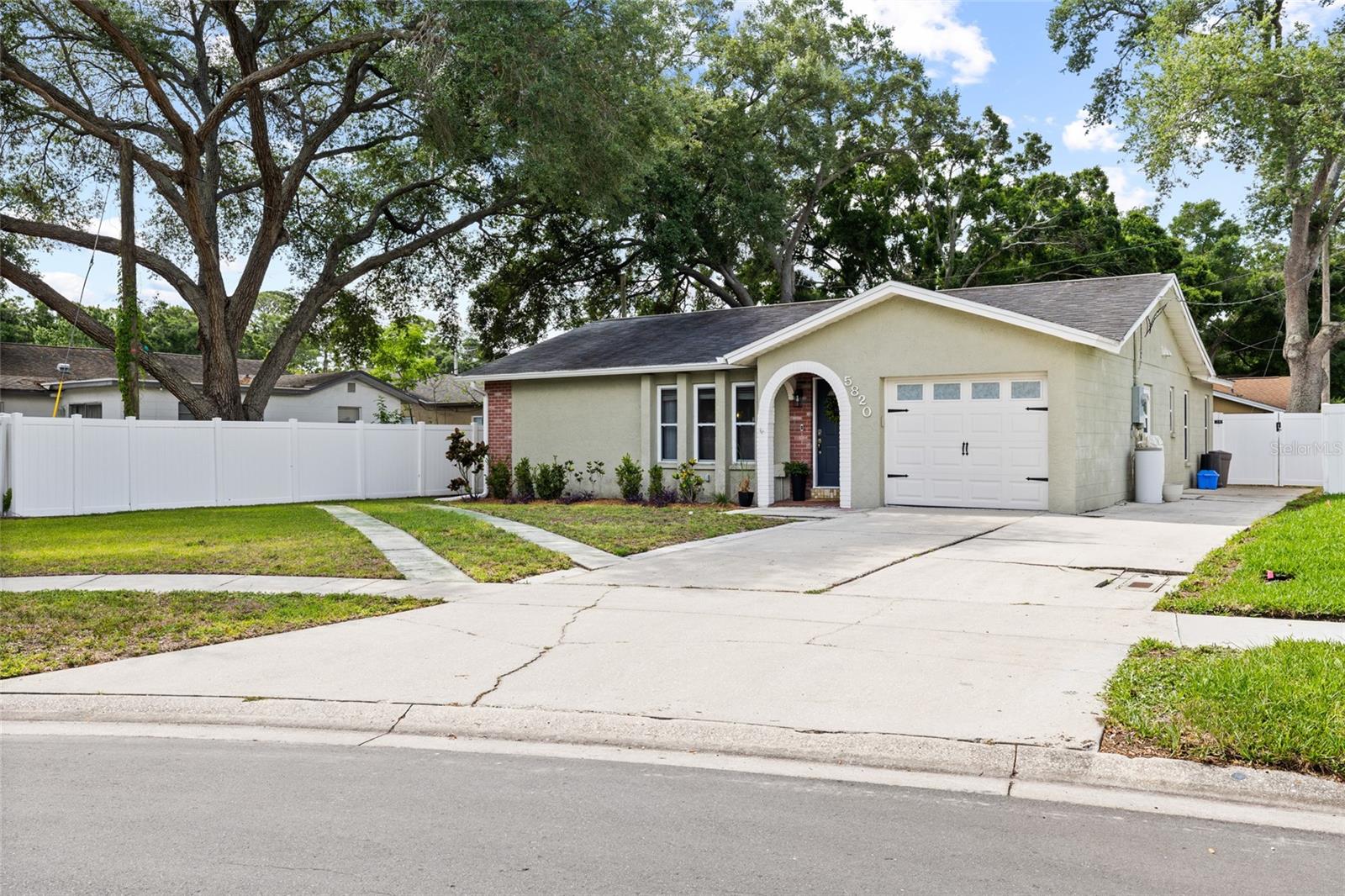 5820 99TH AVE N, PINELLAS PARK, FL, 33782