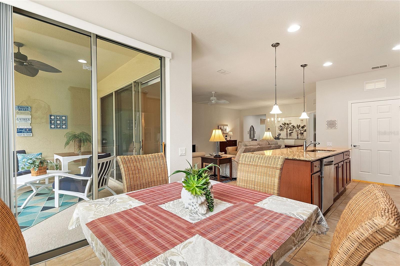 125 VALENCIA LN, DAVENPORT, FL, 33837