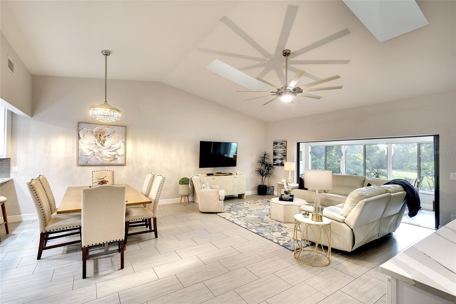 4034 WILSHIRE CIR E #154, SARASOTA, FL, 34238