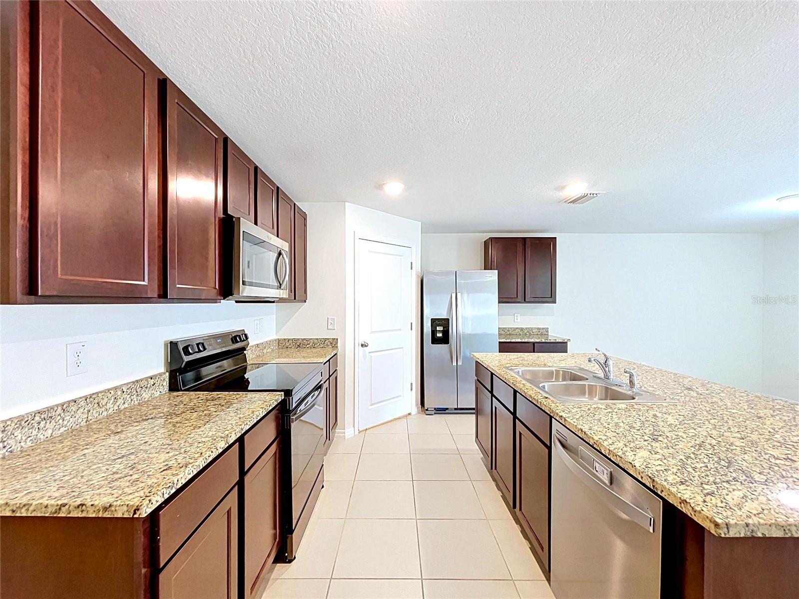 7804 DAVIE RAY DR, ZEPHYRHILLS, FL, 33540