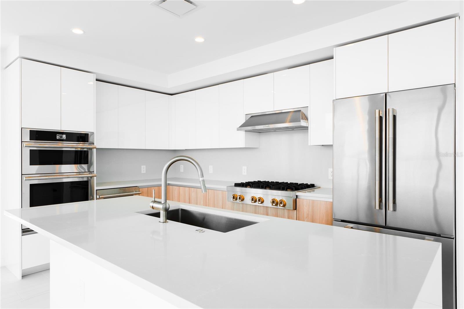 400 CENTRAL AVE #3107, ST PETERSBURG, FL, 33701