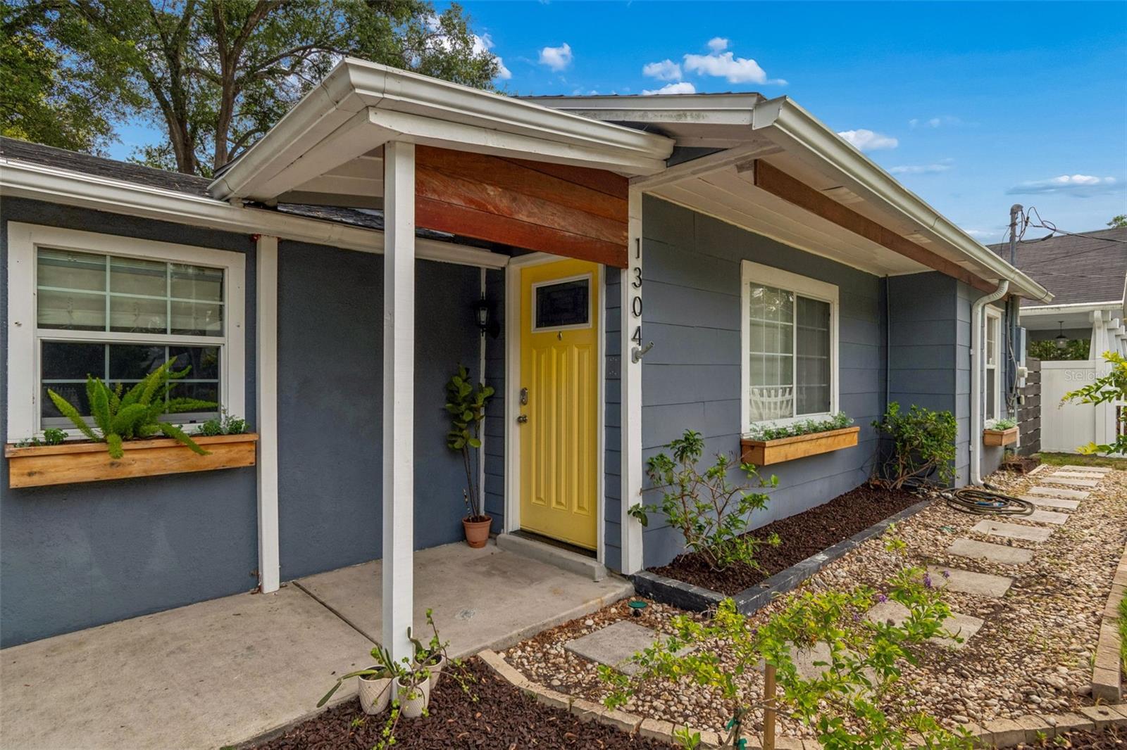1304 E KNOLLWOOD ST, TAMPA, FL, 33604