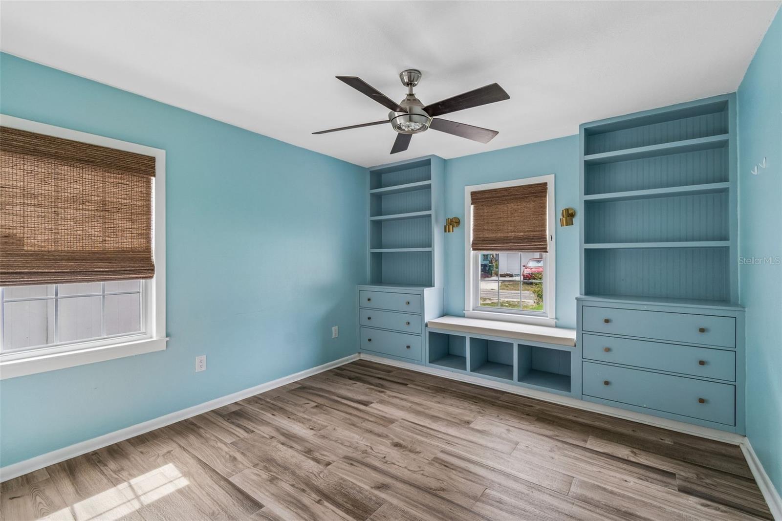 1304 E KNOLLWOOD ST, TAMPA, FL, 33604