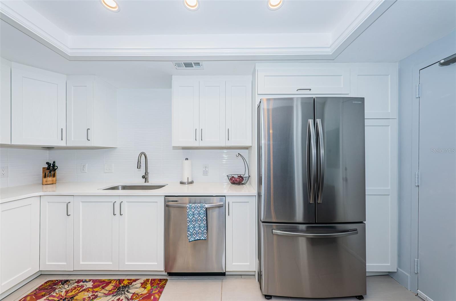 7100 SUNSHINE SKYWAY LN S #203, ST PETERSBURG, FL, 33711