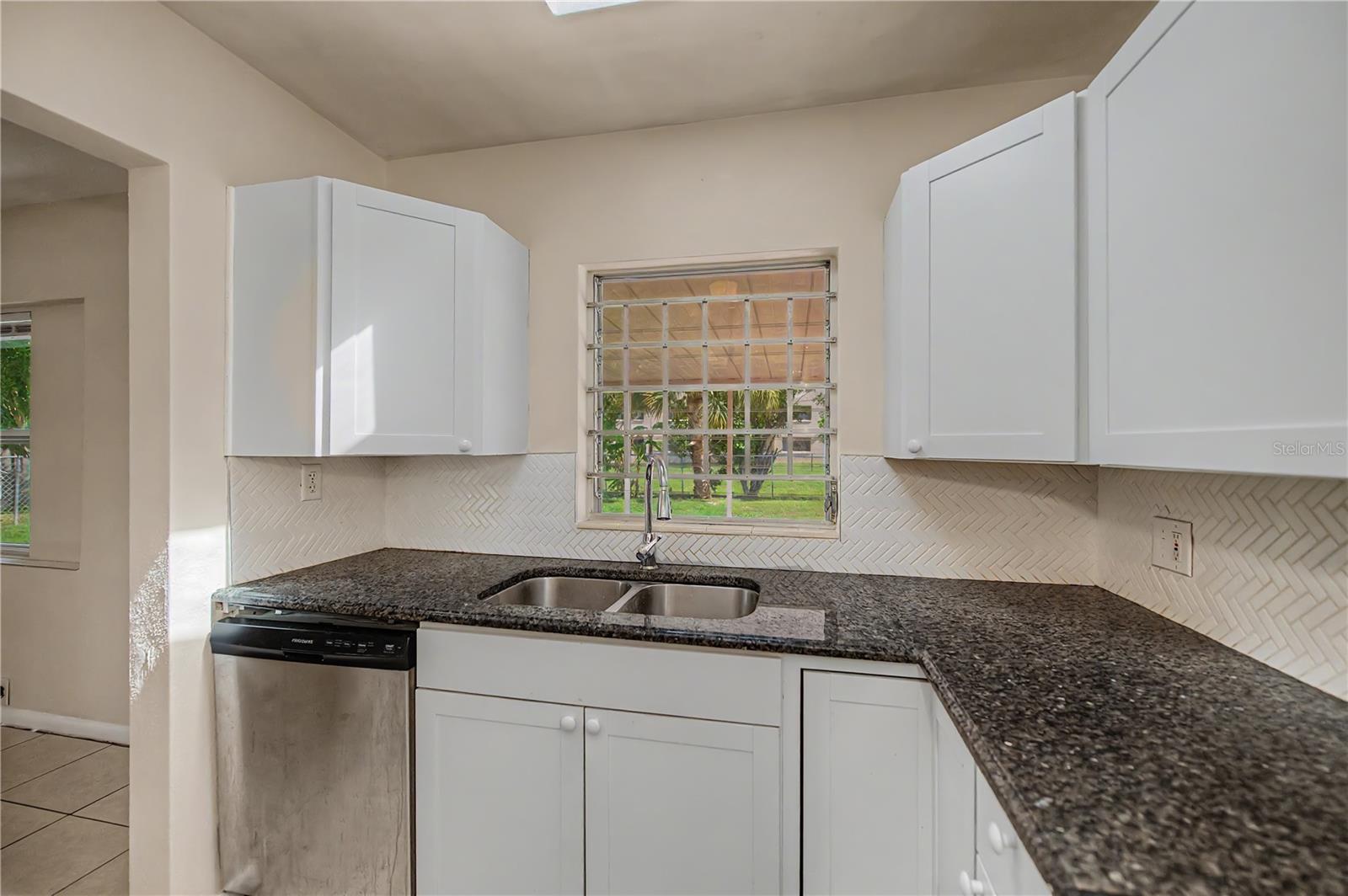 21450 OLEAN BLVD, PORT CHARLOTTE, FL, 33952