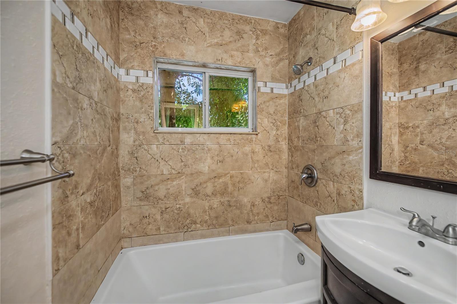 21450 OLEAN BLVD, PORT CHARLOTTE, FL, 33952