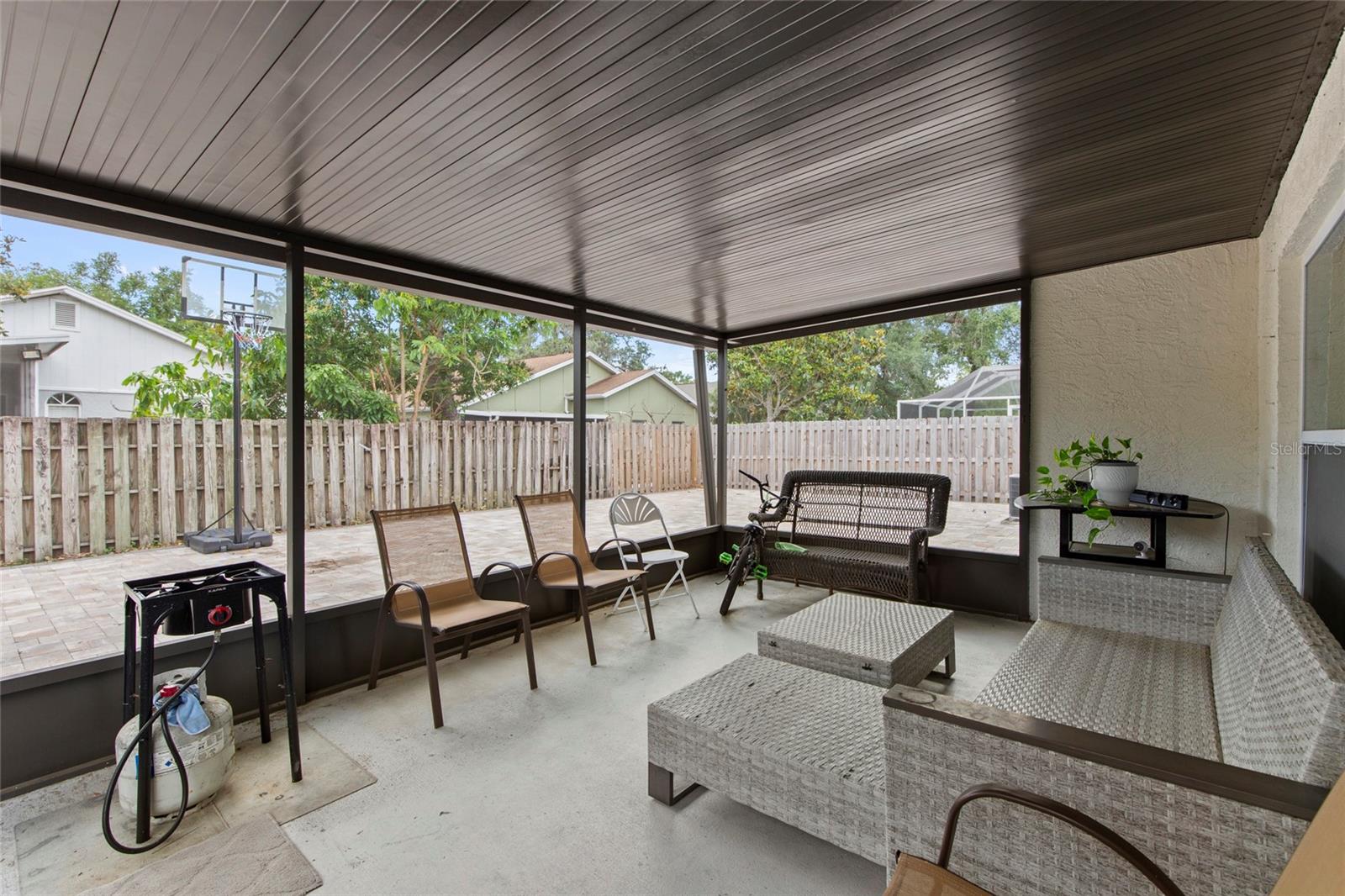 6808 YARDLEY OAKS CT, TAMPA, FL, 33625