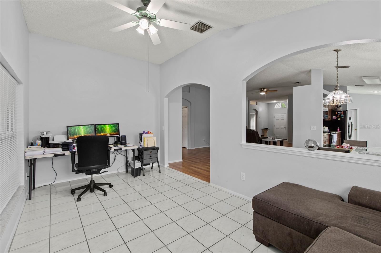 6808 YARDLEY OAKS CT, TAMPA, FL, 33625