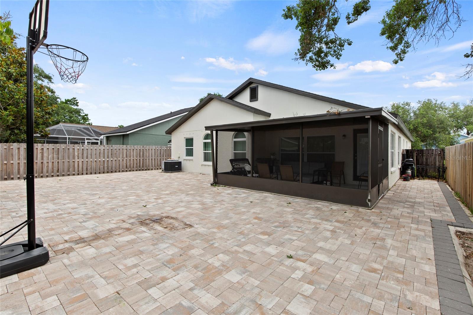 6808 YARDLEY OAKS CT, TAMPA, FL, 33625