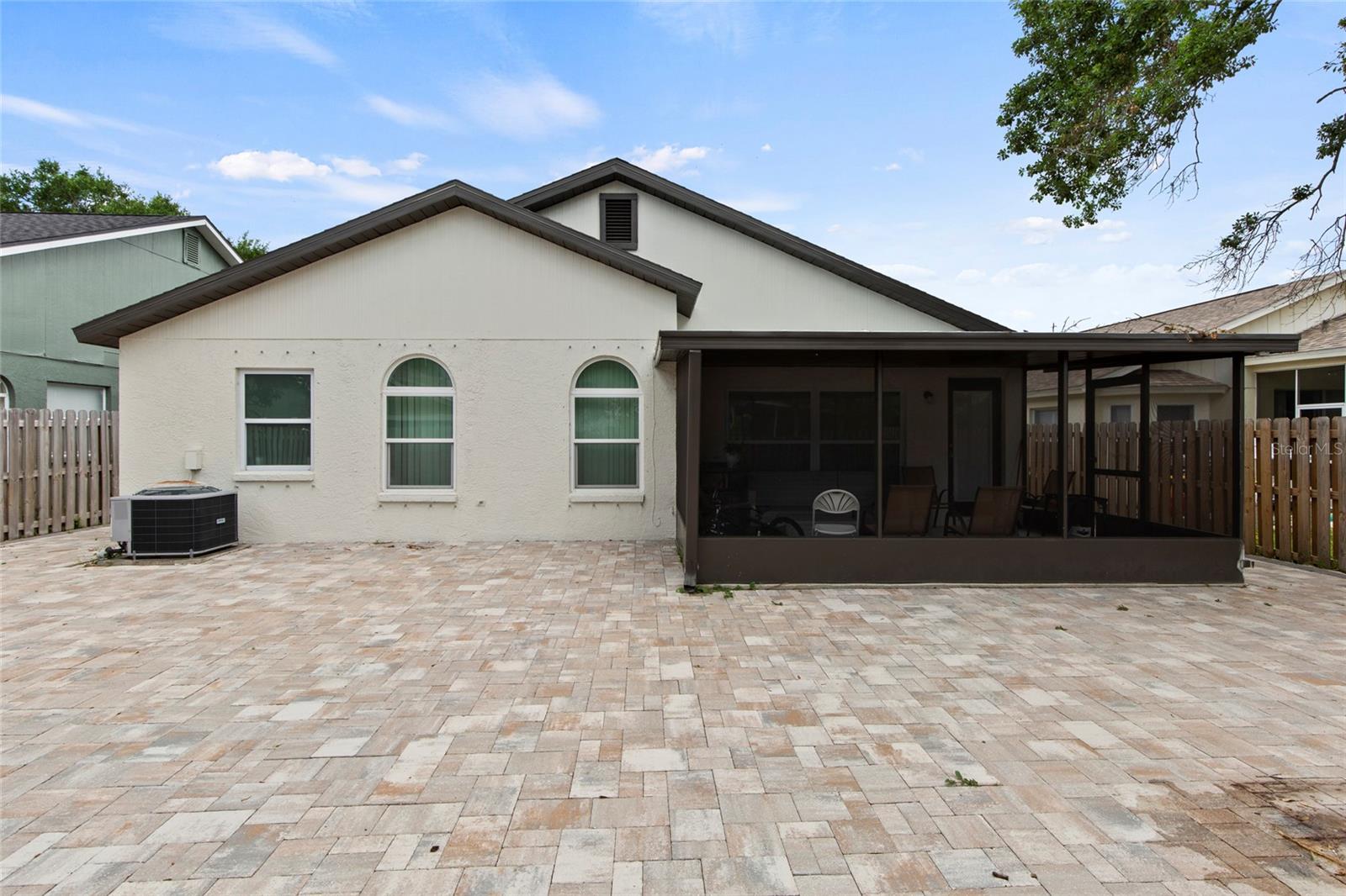 6808 YARDLEY OAKS CT, TAMPA, FL, 33625