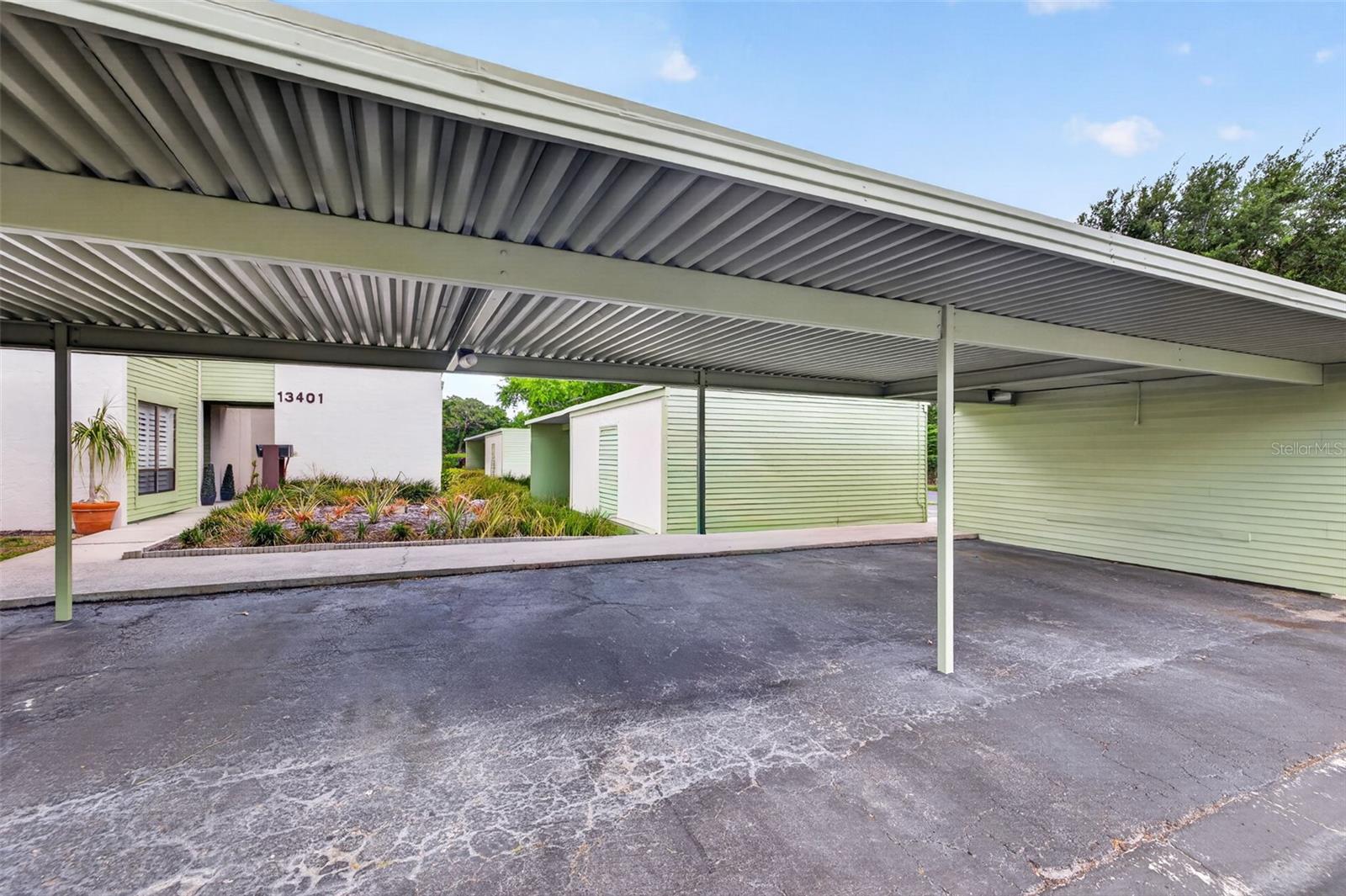 13405 PINE LAKE WAY #203, TAMPA, FL, 33618