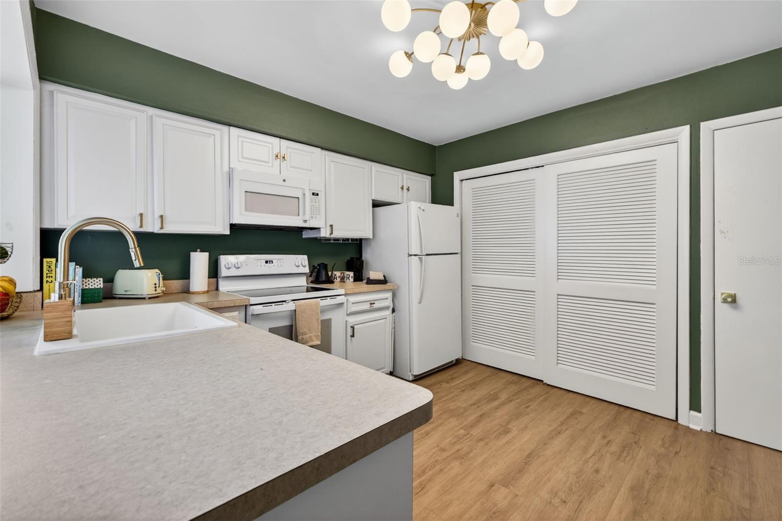 13405 PINE LAKE WAY #203, TAMPA, FL, 33618