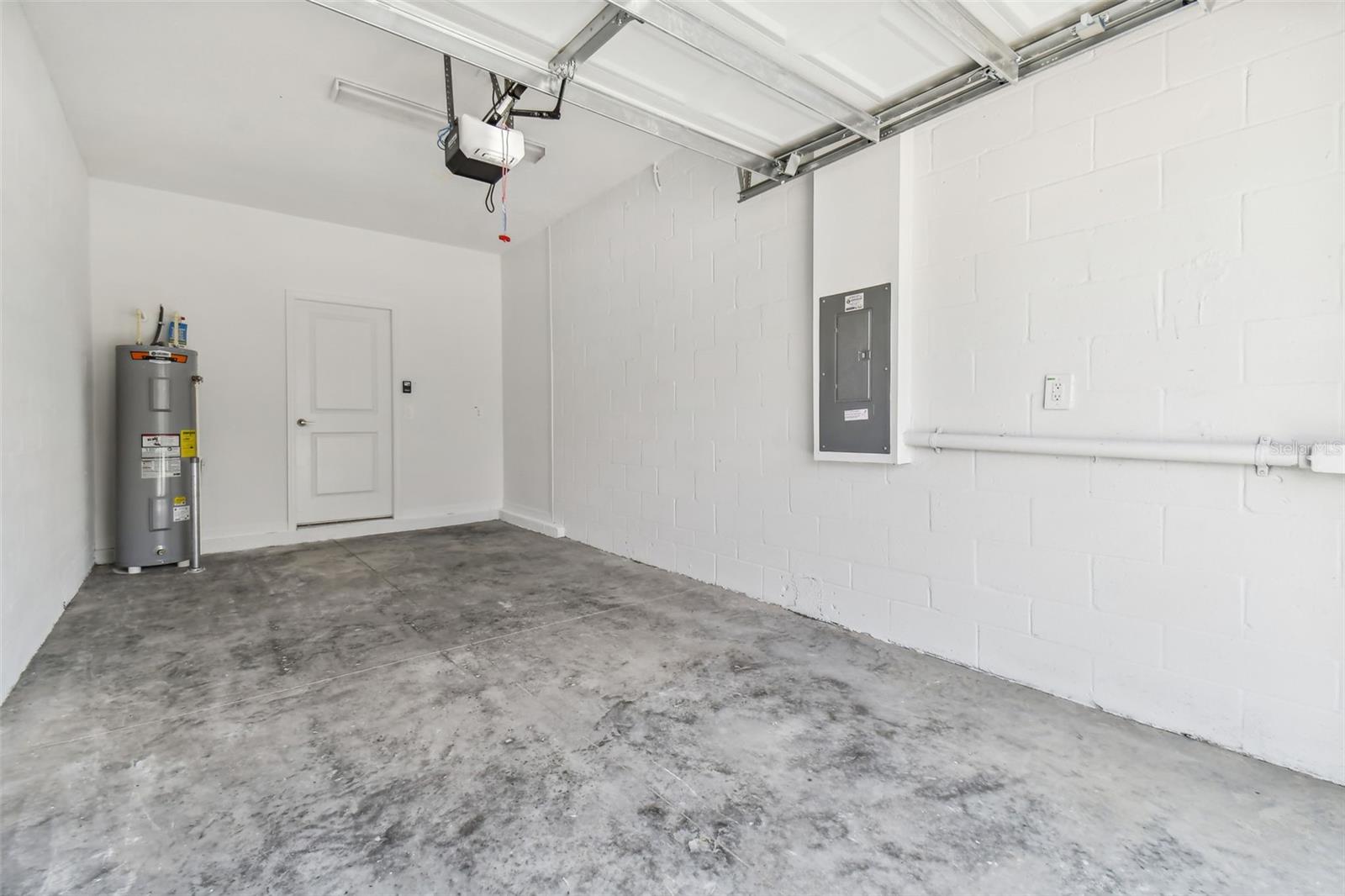 36406 WELL HILL WAY, ZEPHYRHILLS, FL, 33541