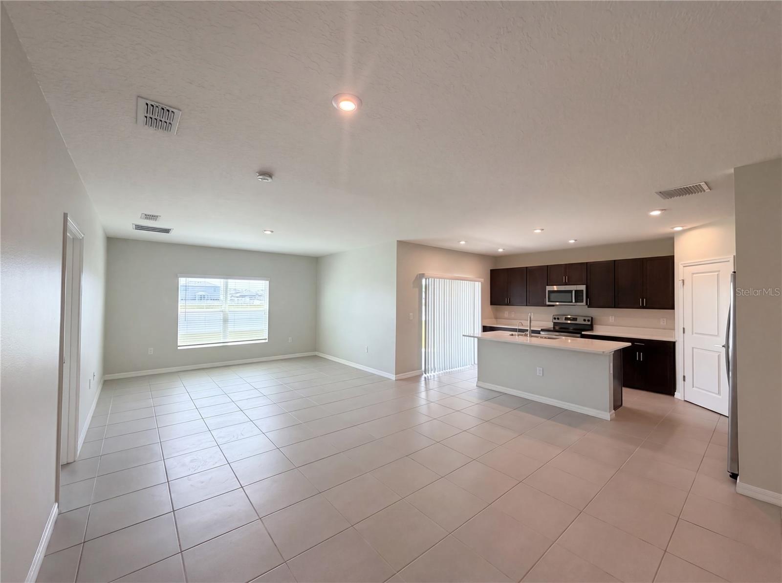 221 AQUAMARINE LN, KISSIMMEE, FL, 34758