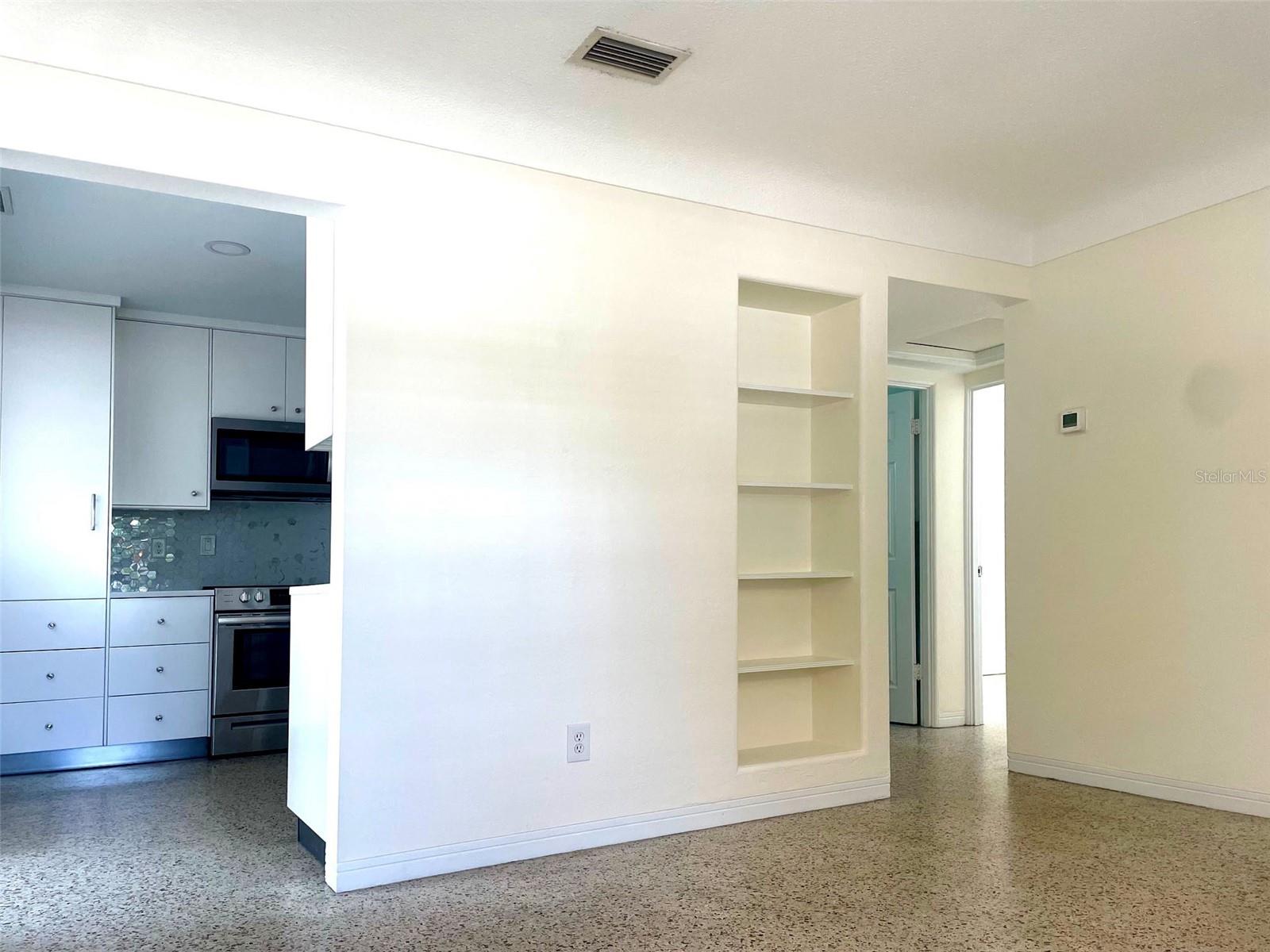 661 63RD AVE S, ST PETERSBURG, FL, 33705