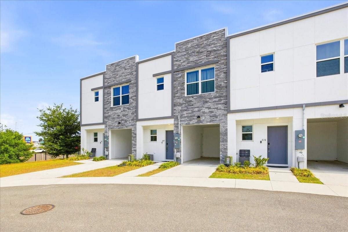 620 TRIKOMO DR, DAVENPORT, FL, 33896
