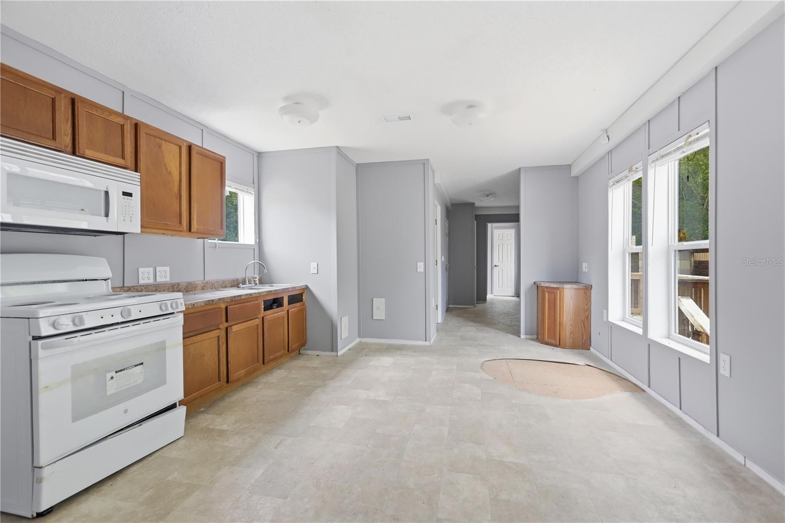 646 JUNE TER, DELAND, FL, 32724