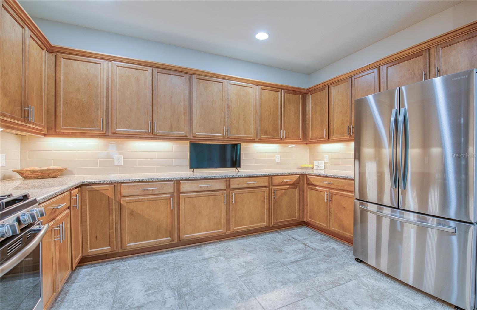 8099 PINE CREST ST, SEMINOLE, FL, 33777