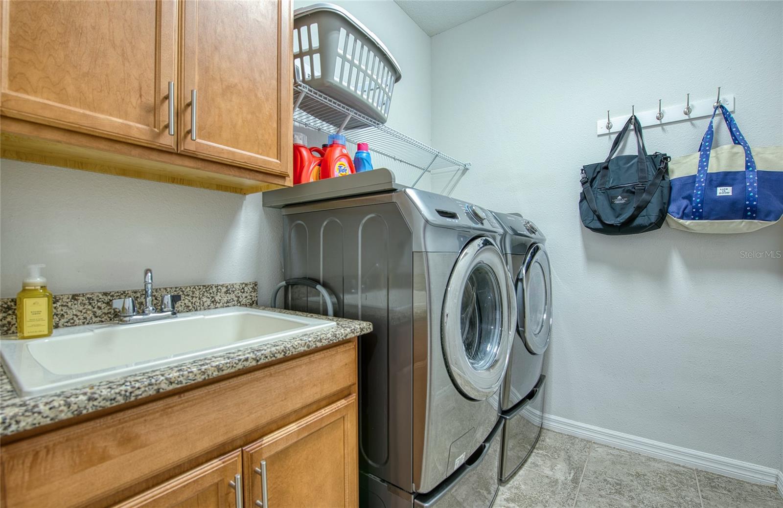 8099 PINE CREST ST, SEMINOLE, FL, 33777