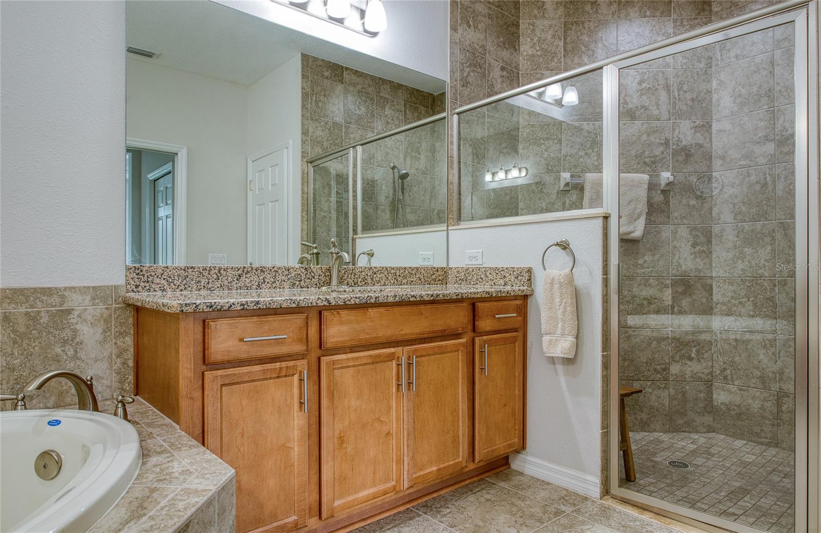 8099 PINE CREST ST, SEMINOLE, FL, 33777