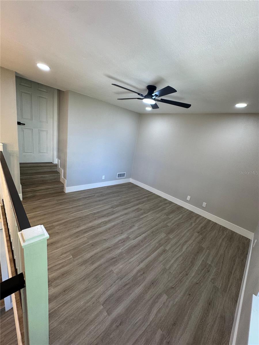 332 BIG TREE RD, SOUTH DAYTONA, FL, 32119