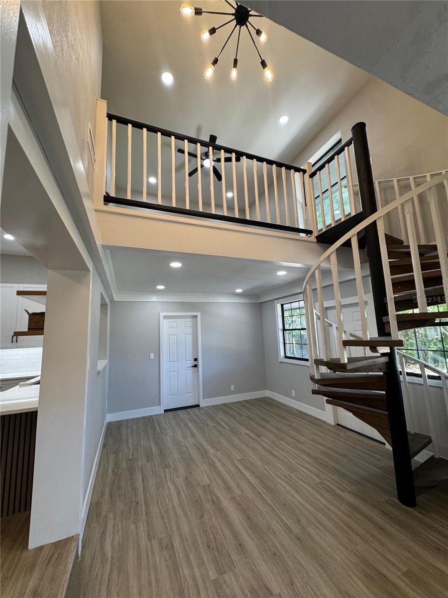 332 BIG TREE RD, SOUTH DAYTONA, FL, 32119