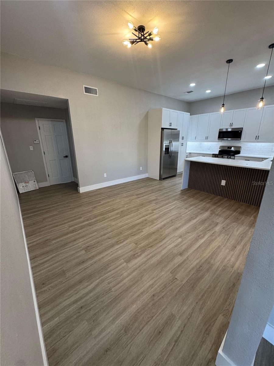 332 BIG TREE RD, SOUTH DAYTONA, FL, 32119