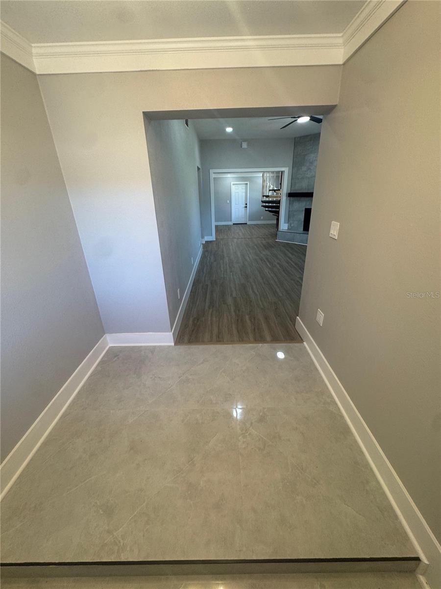 332 BIG TREE RD, SOUTH DAYTONA, FL, 32119