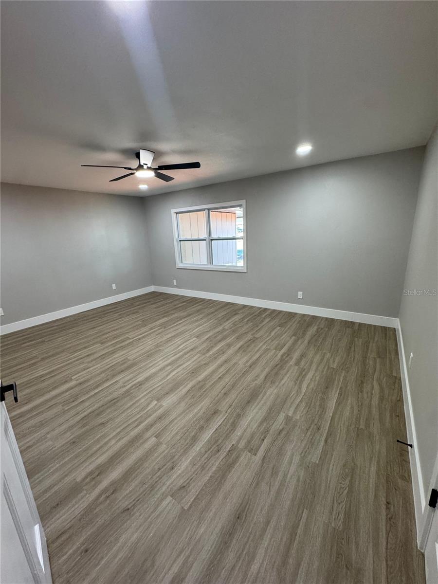332 BIG TREE RD, SOUTH DAYTONA, FL, 32119