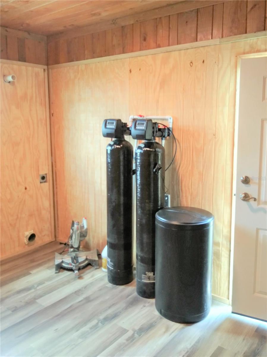 1673 BLACKWELDER RD, DE LEON SPRINGS, FL, 32130